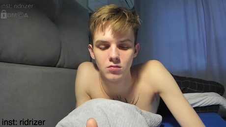 horny_jerk_roy_prick2001  14-02-2022